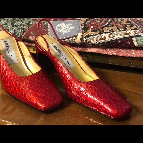 Women’s size 6M Red Leather Evening heels - Picture 3 of 8
